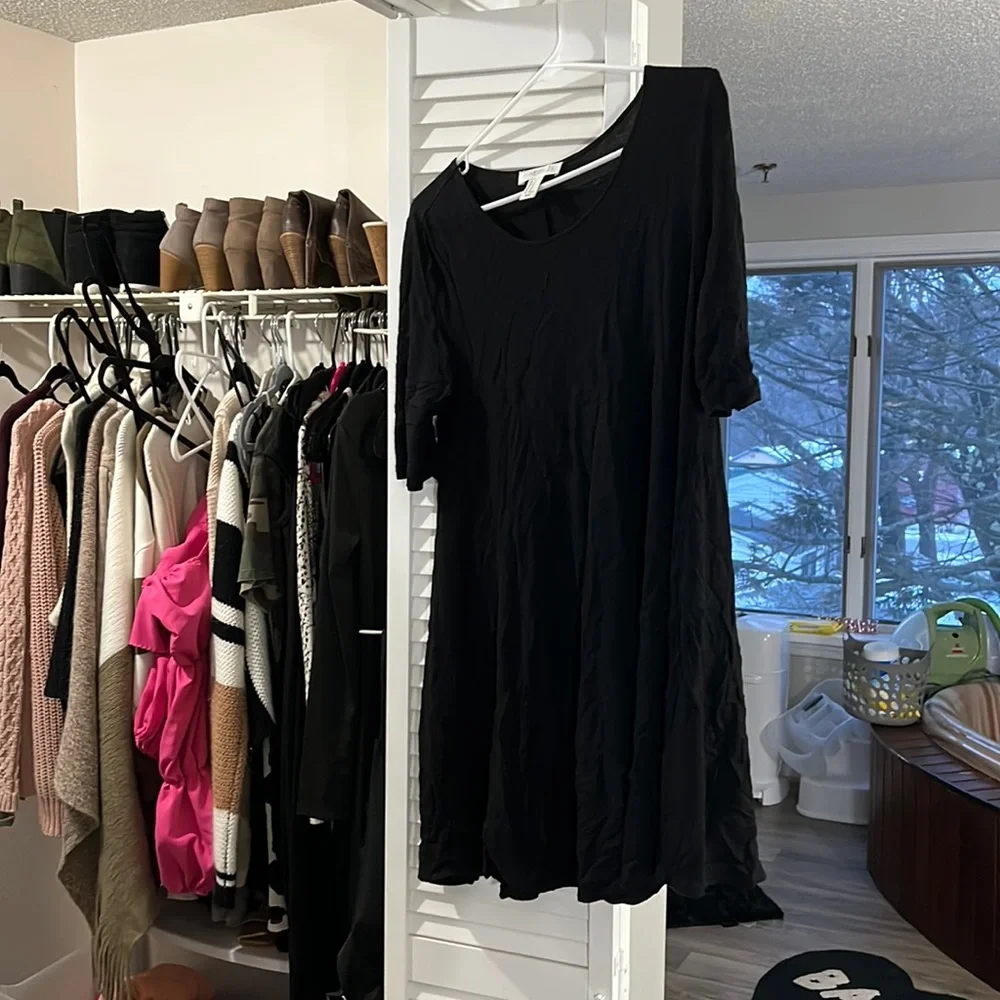 Black Forever 21 Dress - Picture 1 of 3